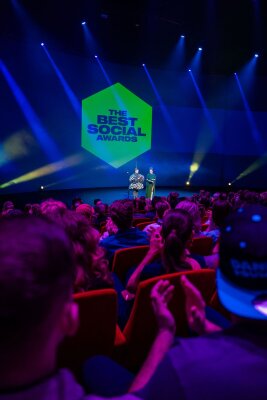 compressed-The-Best-Social-Awards-emielhornman.photo-475.jpg